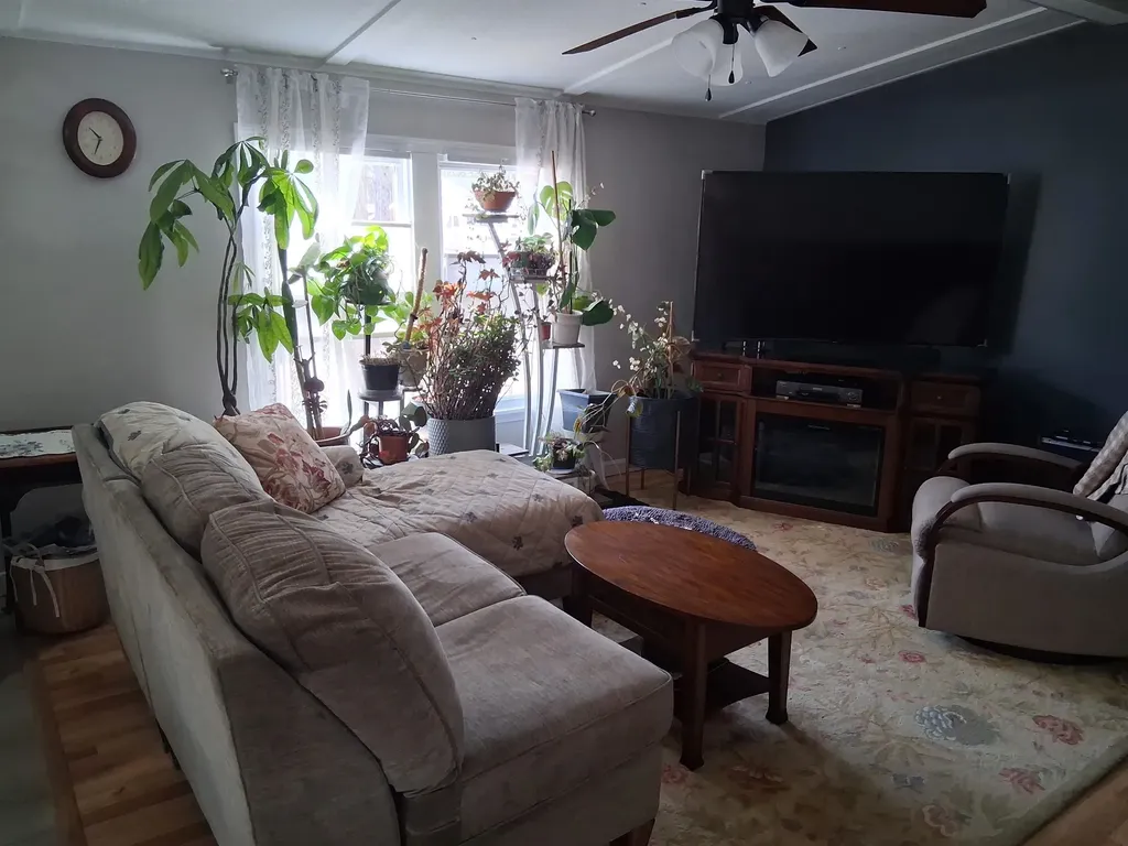 8 Cheryl Drive Concord NH 03303