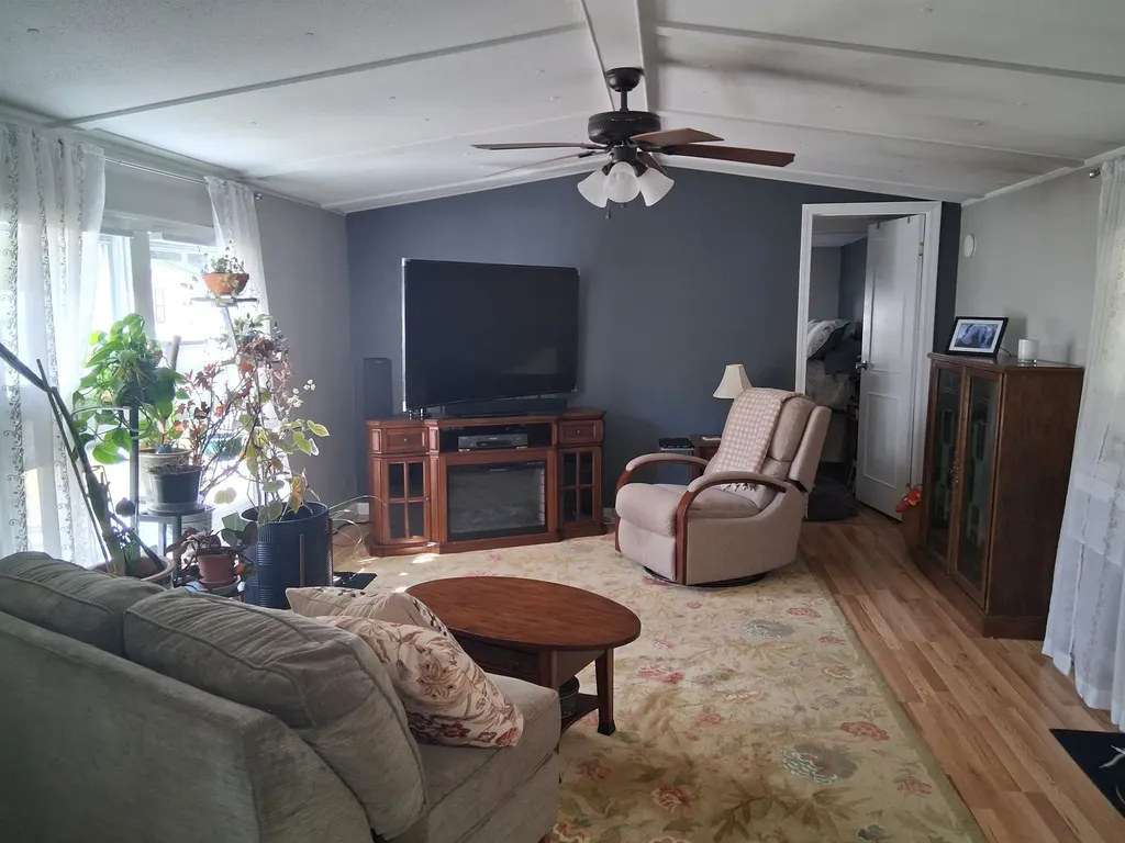 8 Cheryl Drive Concord NH 03303