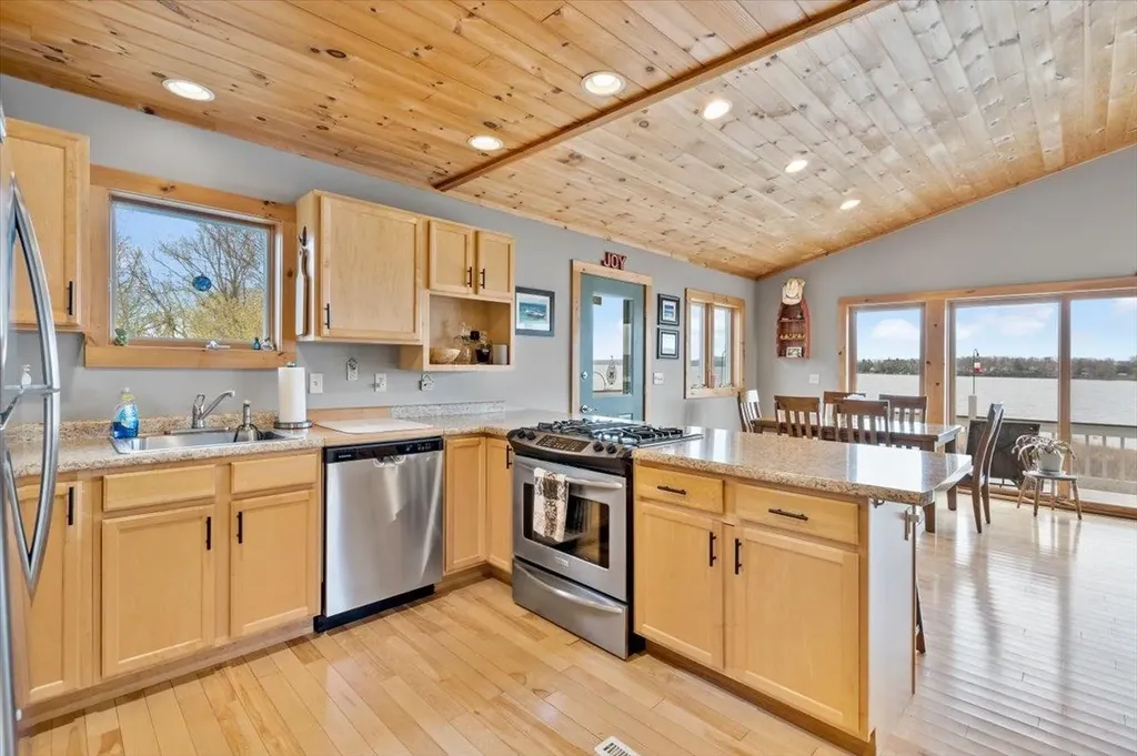 68 Whitecap Road Colchester VT 05446