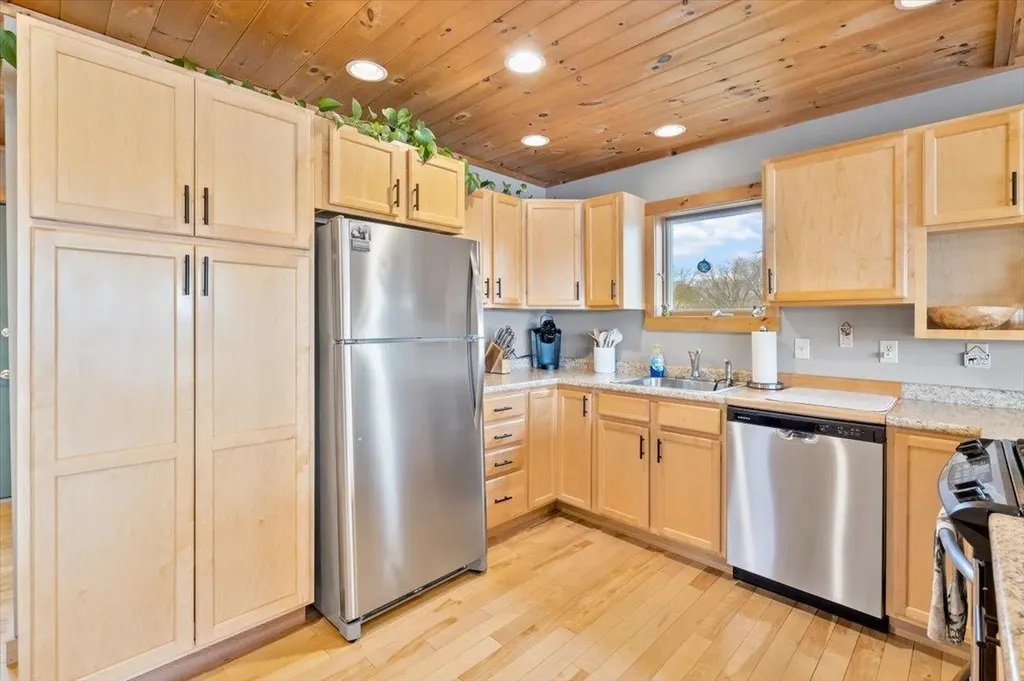68 Whitecap Road Colchester VT 05446