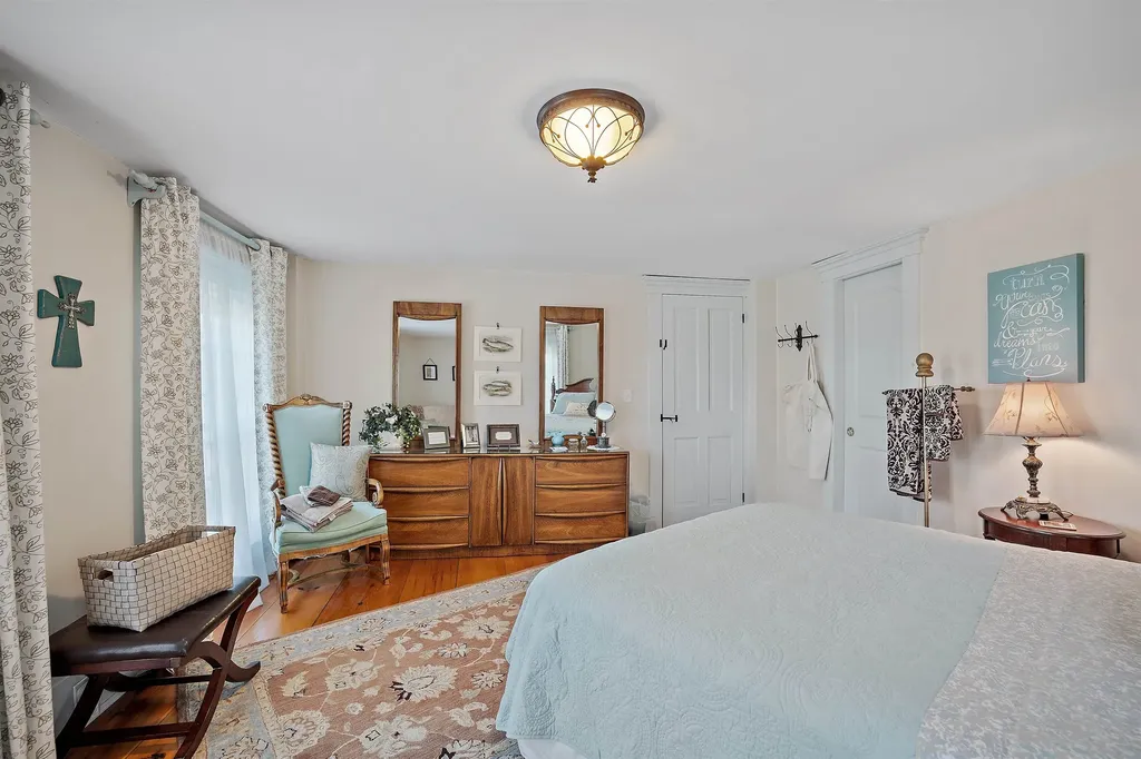 14 Curtis Road Gilford NH 03249