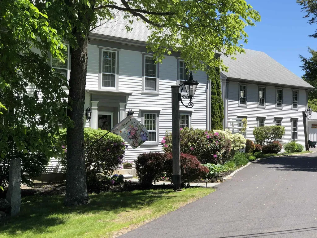 14 Curtis Road Gilford NH 03249