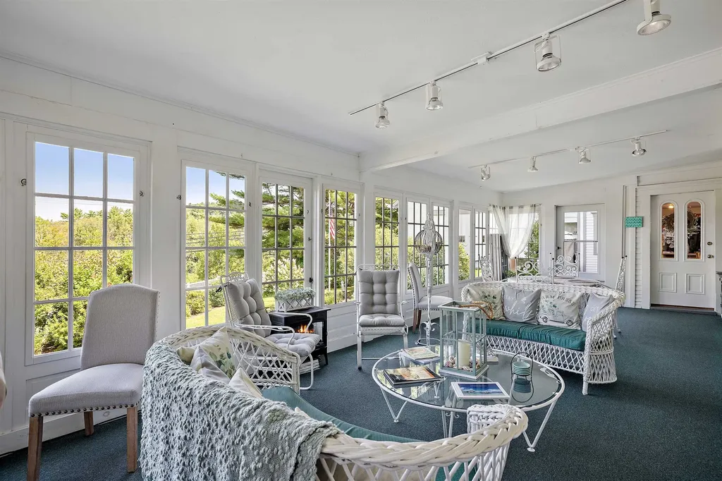 14 Curtis Road Gilford NH 03249