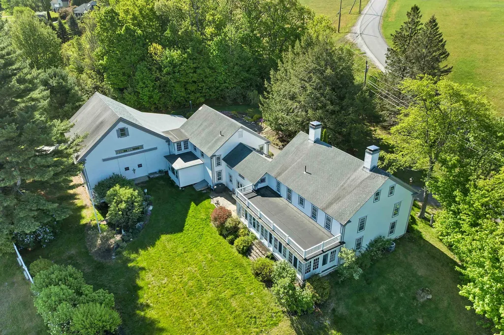 14 Curtis Road Gilford NH 03249