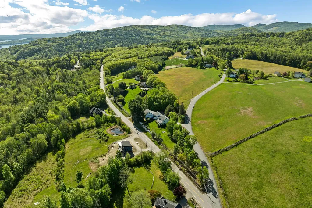 14 Curtis Road Gilford NH 03249