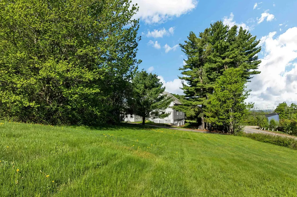14 Curtis Road Gilford NH 03249