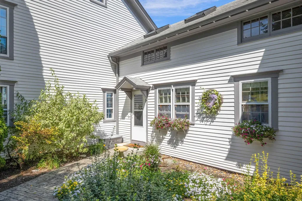 14 Curtis Road Gilford NH 03249