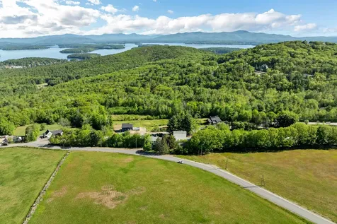 14 Curtis Road Gilford NH 03249