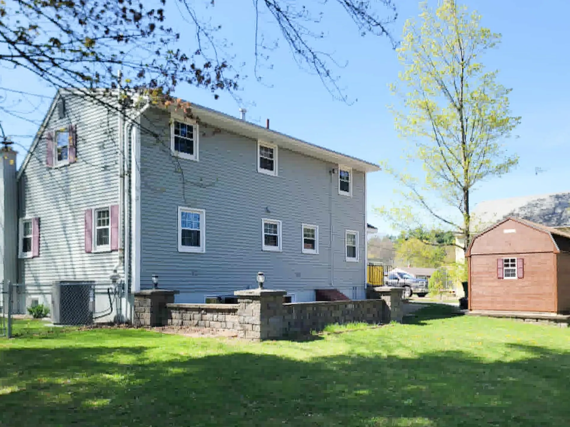 10 Cambridge Road Nashua NH 03062