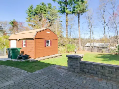 10 Cambridge Road Nashua NH 03062