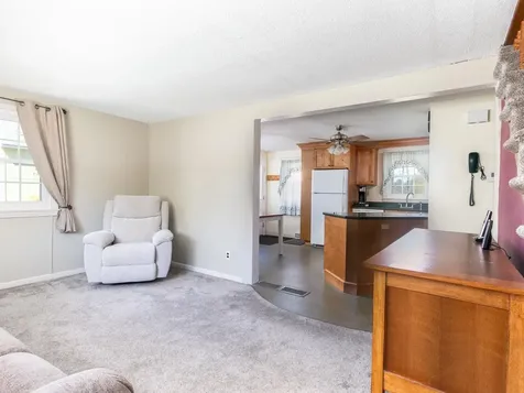 10 Cambridge Road Nashua NH 03062