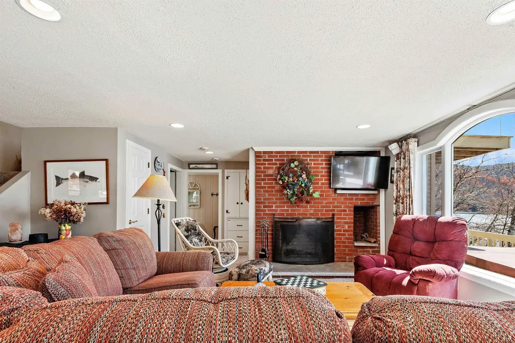 32 Highland Avenue Newbury NH 03255