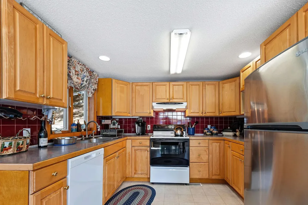 32 Highland Avenue Newbury NH 03255