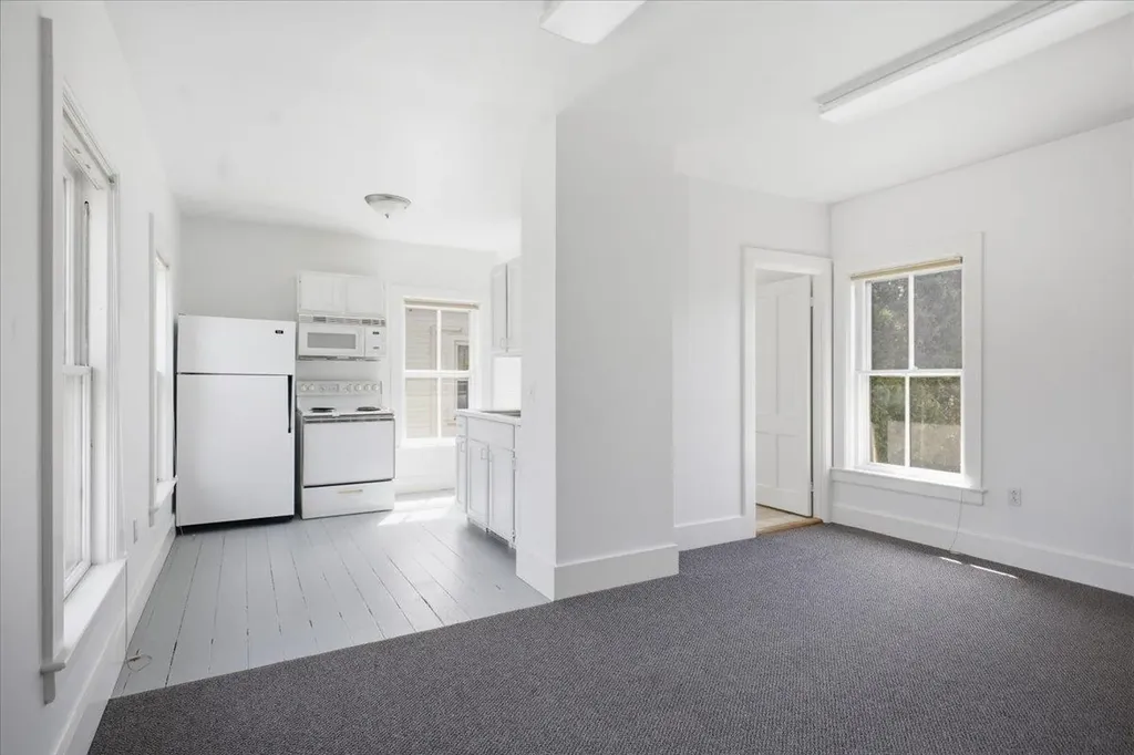 82 Elm Street Manchester VT 05255
