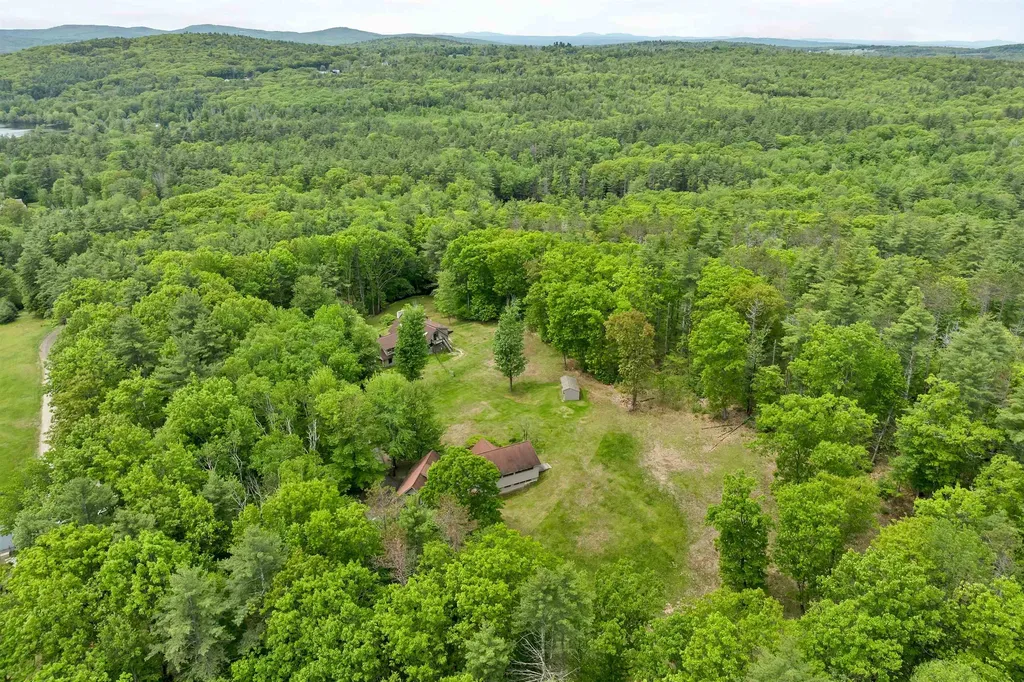 490 Clough Road Pittsfield NH 03263