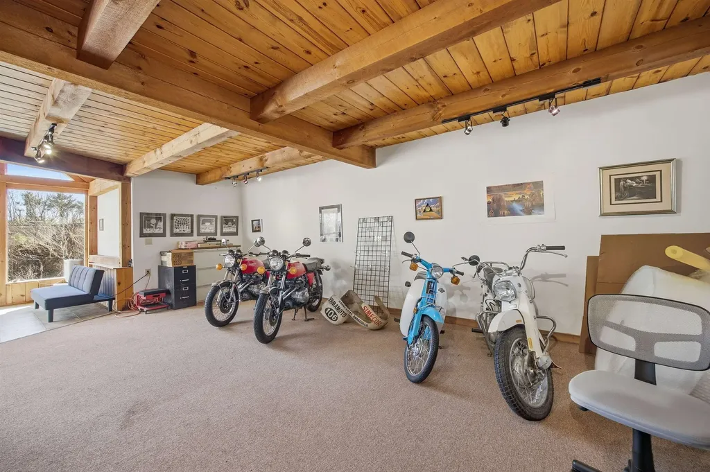 490 Clough Road Pittsfield NH 03263