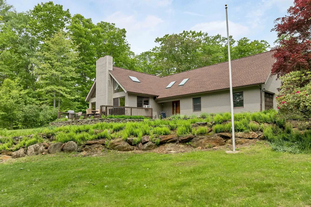 490 Clough Road Pittsfield NH 03263