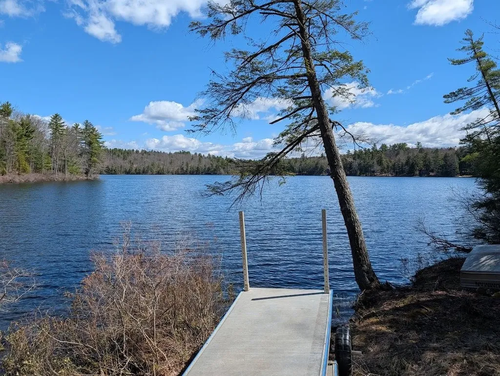 490 Clough Road Pittsfield NH 03263
