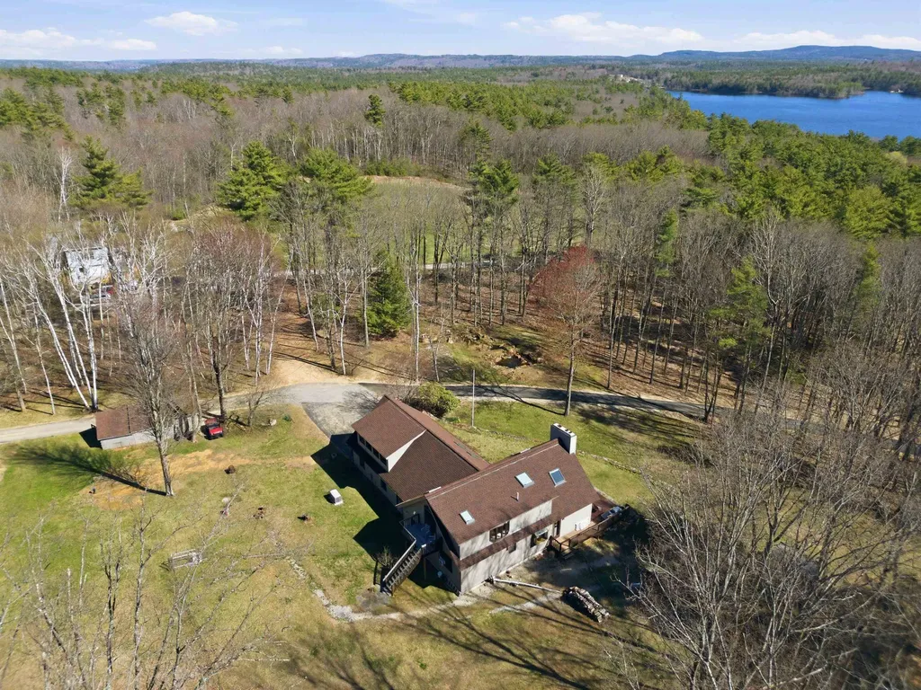 490 Clough Road Pittsfield NH 03263
