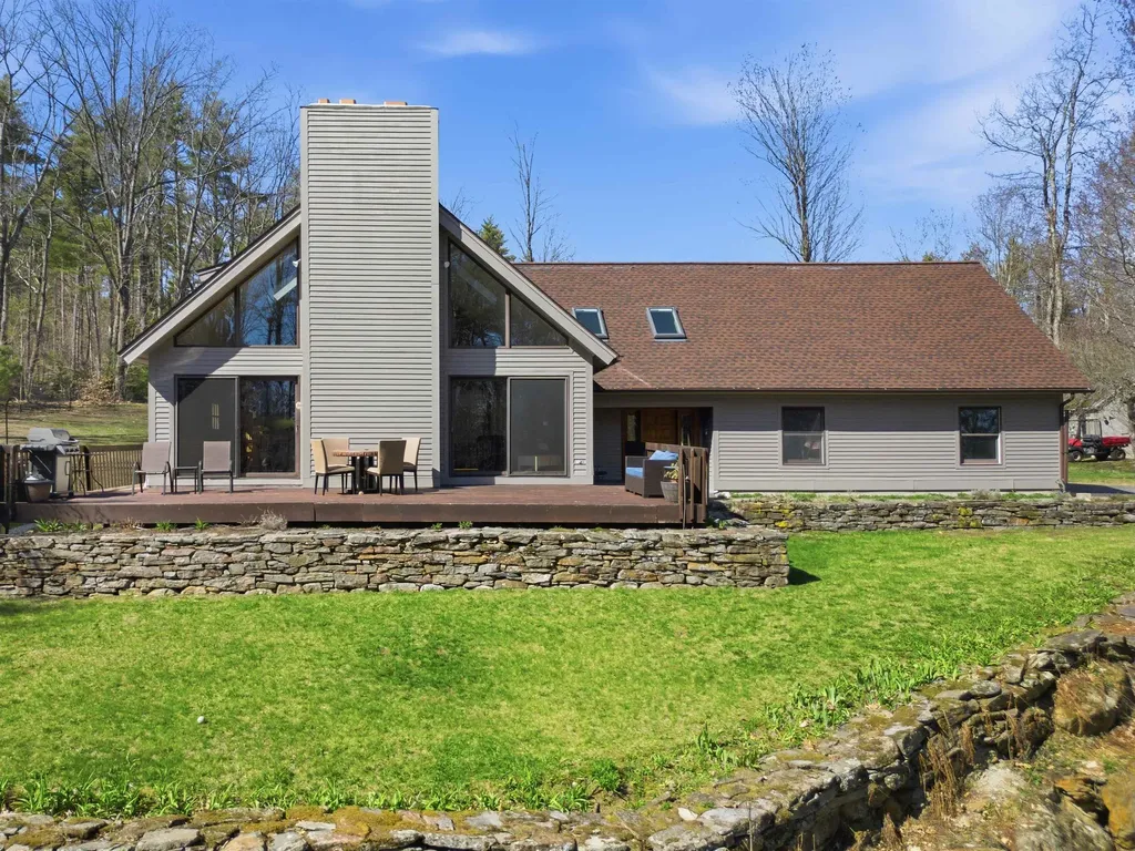 490 Clough Road Pittsfield NH 03263
