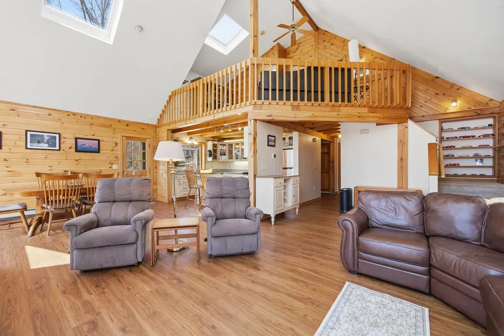 490 Clough Road Pittsfield NH 03263