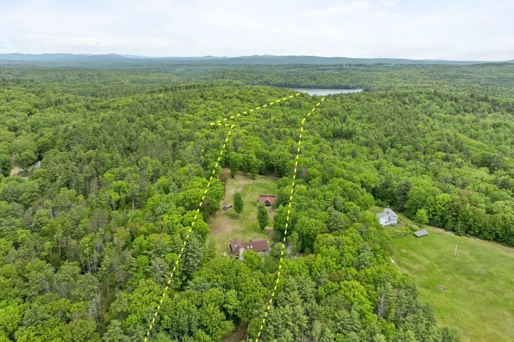 490 Clough Road Pittsfield NH 03263