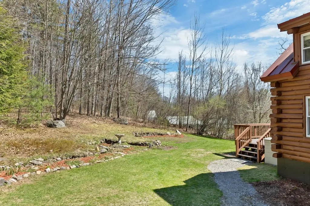 133 Thunder Road Franklin NH 03235