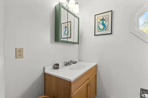 105 Acorn Drive Waterbury VT 05676