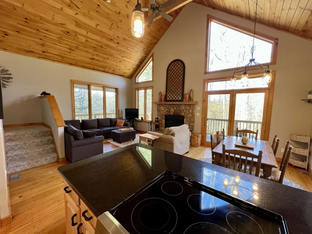 509 Silver Lane Wardsboro VT 05355