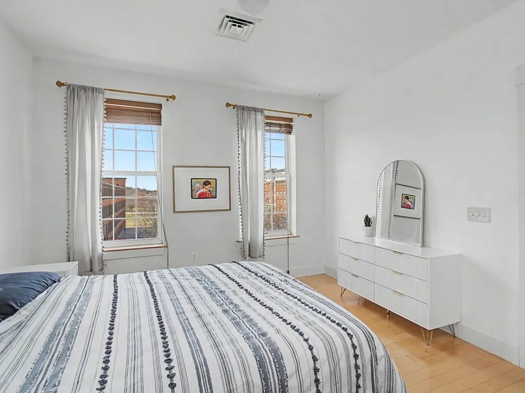 60 Winooski Falls Way Winooski VT 05404