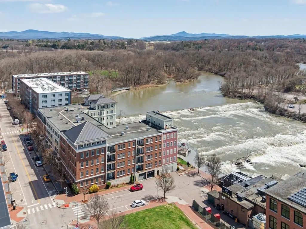 60 Winooski Falls Way Winooski VT 05404