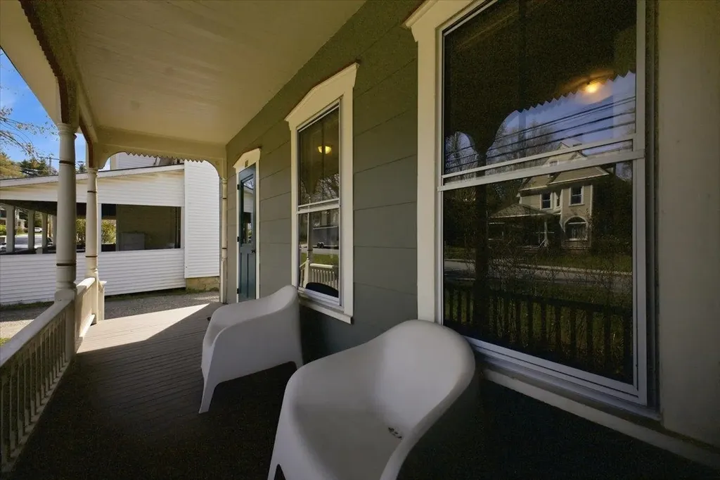 82 Elm Street Manchester VT 05255