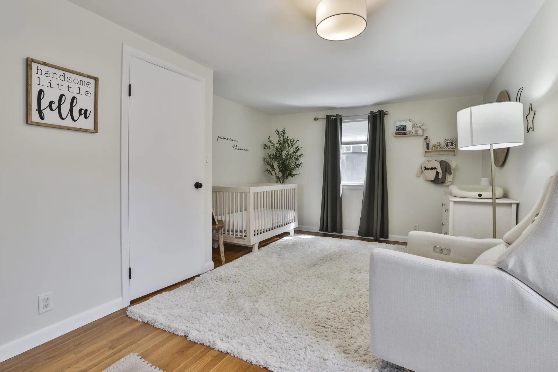 42 Dublin Avenue Nashua NH 03063