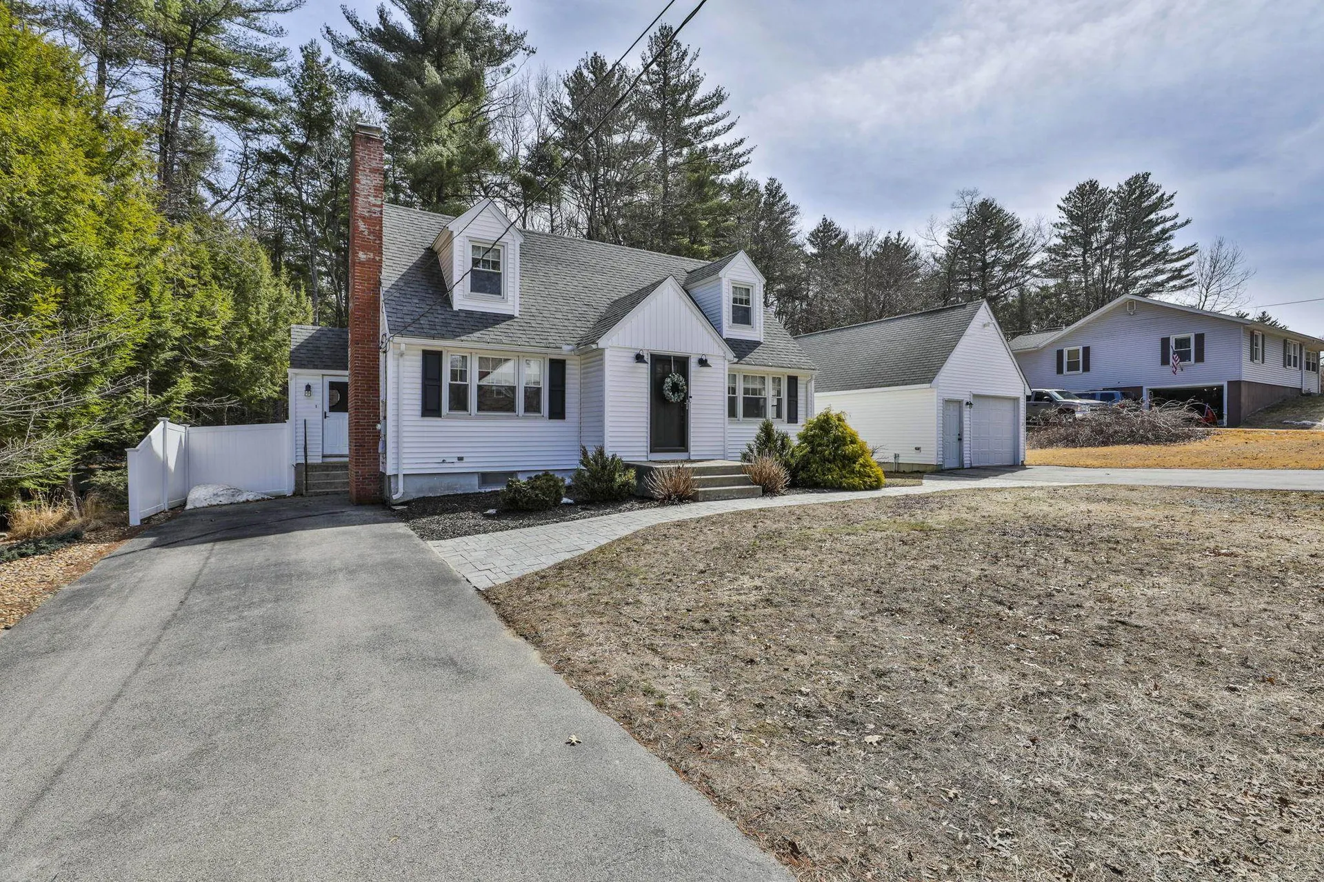42 Dublin Avenue Nashua NH 03063