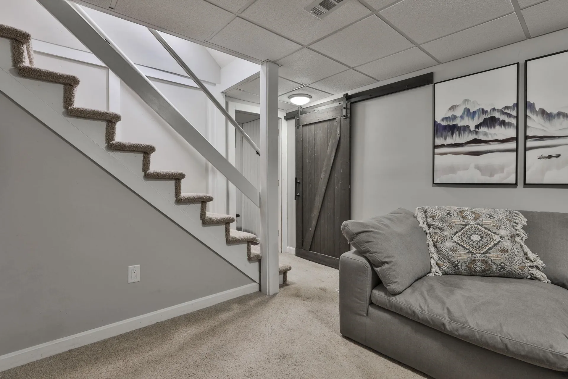 42 Dublin Avenue Nashua NH 03063