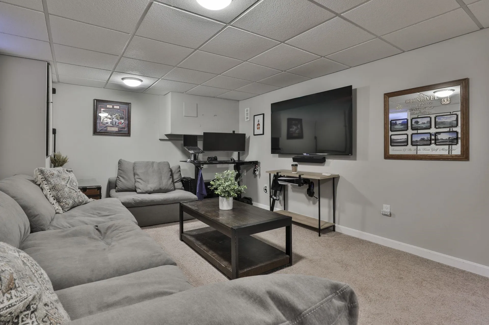 42 Dublin Avenue Nashua NH 03063