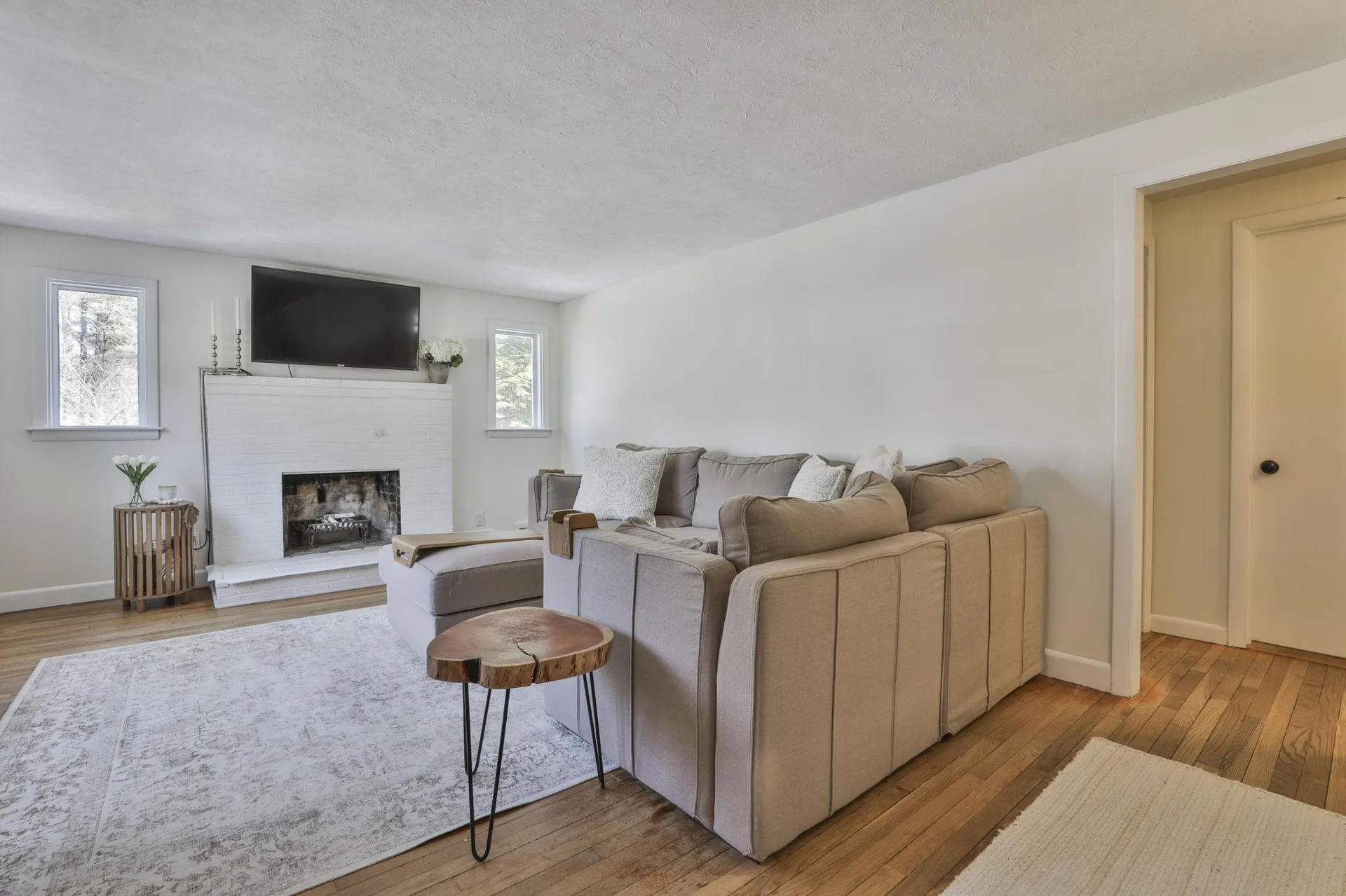 42 Dublin Avenue Nashua NH 03063