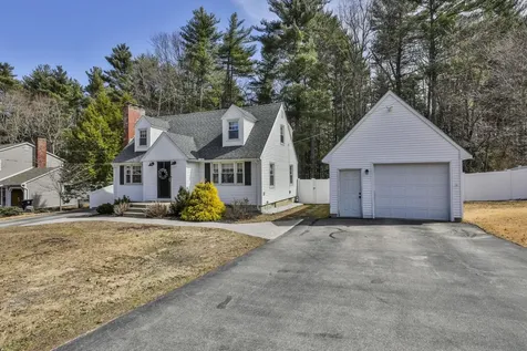 42 Dublin Avenue Nashua NH 03063