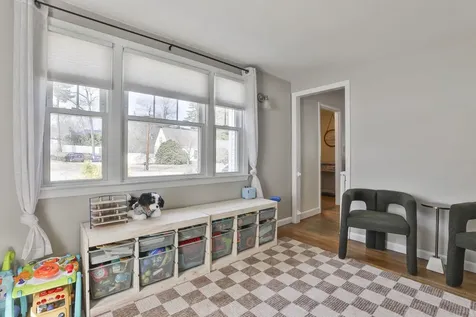 42 Dublin Avenue Nashua NH 03063
