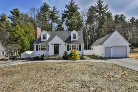42 Dublin Avenue Nashua NH 03063