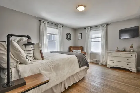 42 Dublin Avenue Nashua NH 03063