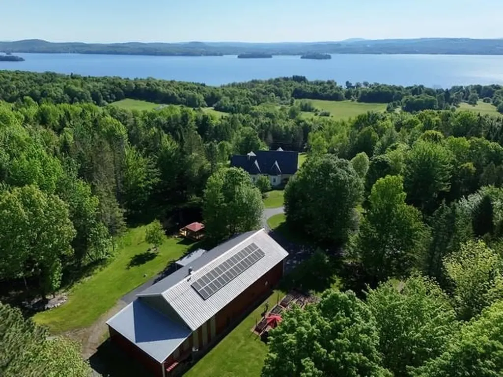 4647 Lake Road Newport Town VT 05857