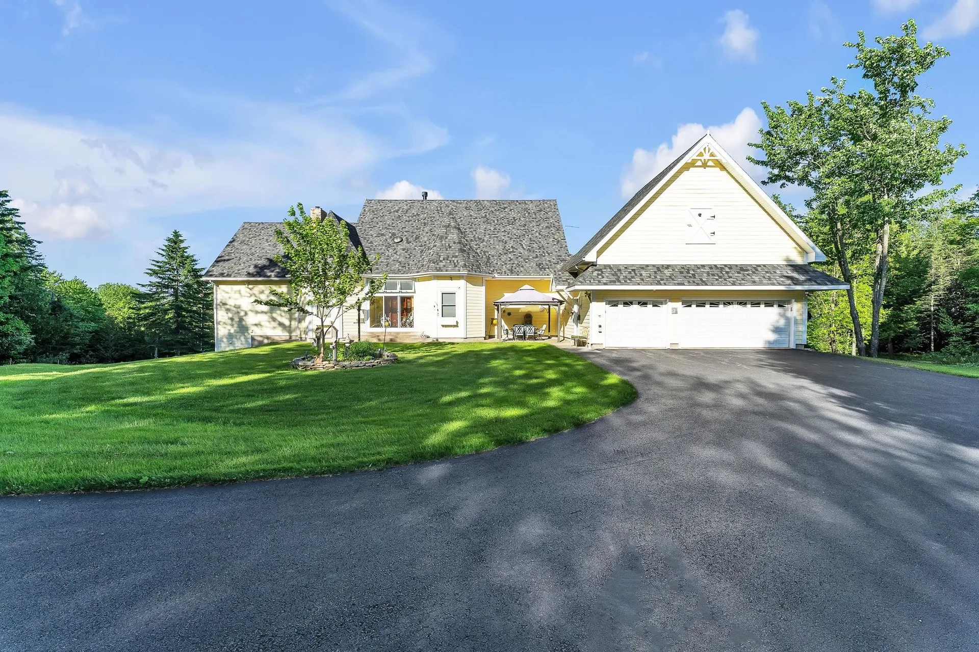 4647 Lake Road Newport Town VT 05857