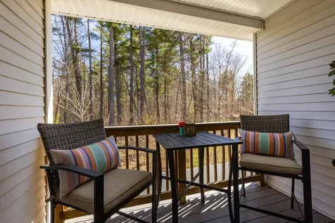 23 Cypress Circle Exeter NH 03883