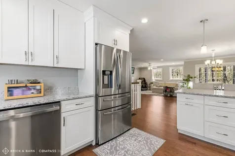 23 Cypress Circle Exeter NH 03883