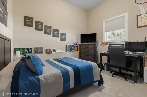 23 Cypress Circle Exeter NH 03883