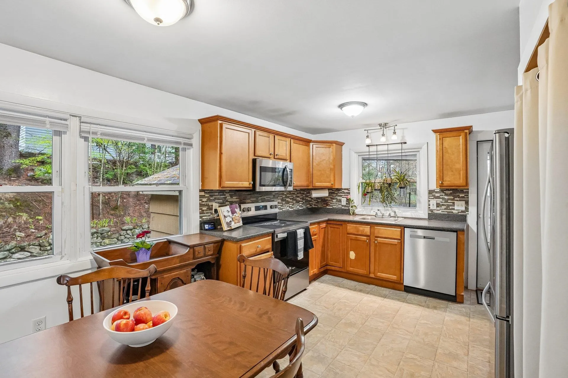23 Pineridge Street Goffstown NH 03045