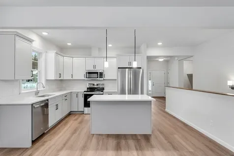 22 Barnabas Court Colchester VT 05446