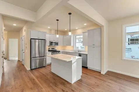 22 Barnabas Court Colchester VT 05446