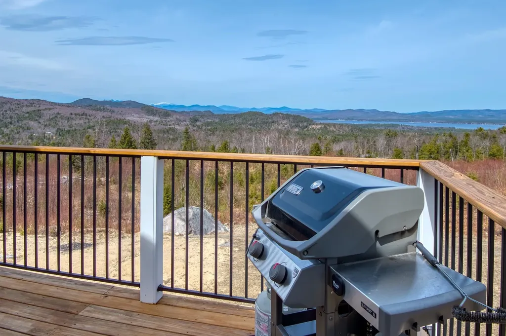 93 Blake Hill Road Ossipee NH 03814